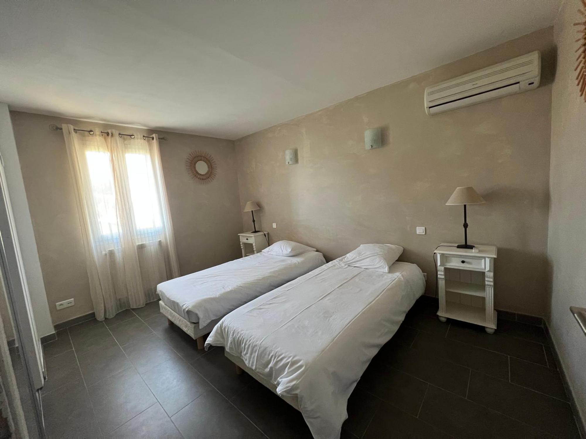 Maison 180 M² Proche De Beaumes De Venise La Roque-Alric Exterior foto